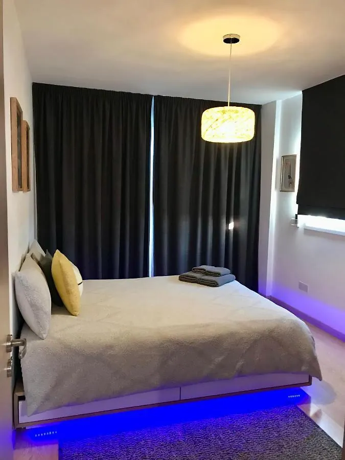 Fat Cow Apartment 101 Larnaca