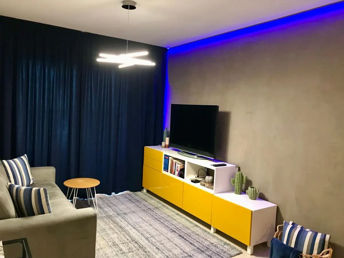 Fat Cow Apartment 101 Larnaca Cypr